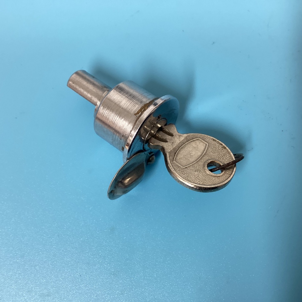 LAMBRETTA GP/SER 3 DL COMMON KEY LOCK FOR TOOLBOX AND STEERING 